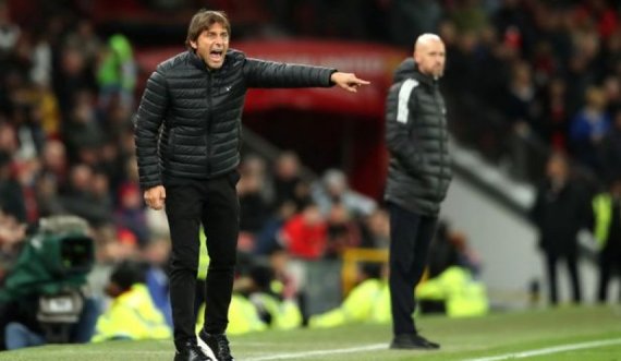 Conte e pranon humbjen e Tottenhamit: Manchester United luajti më mirë se ne