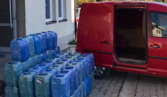 Në Viti kapen 700 litra vajra motorike të kontrabanduara nga Maqedonia Veriore