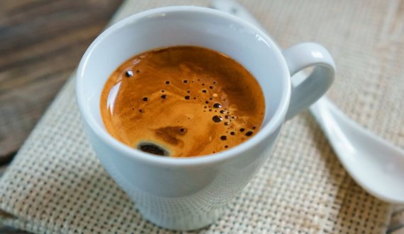 Këto janë benefitet shëndetësore që sjellë pirja e kafesë
