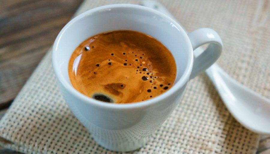 Këto janë benefitet shëndetësore që sjellë pirja e kafesë