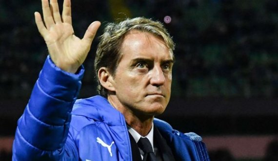 Mancini komenton humbjen me Anglinë