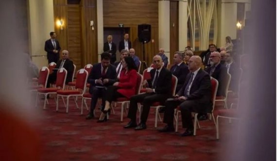 Presidentja Osmani fton të gjitha institucionet e drejtësisë të jenë pjesë e procesit të vettingut
