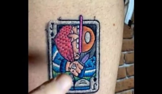Videoja po bën xhiron e rrjetit, a është ky tatuazhi më real ndonjëherë?