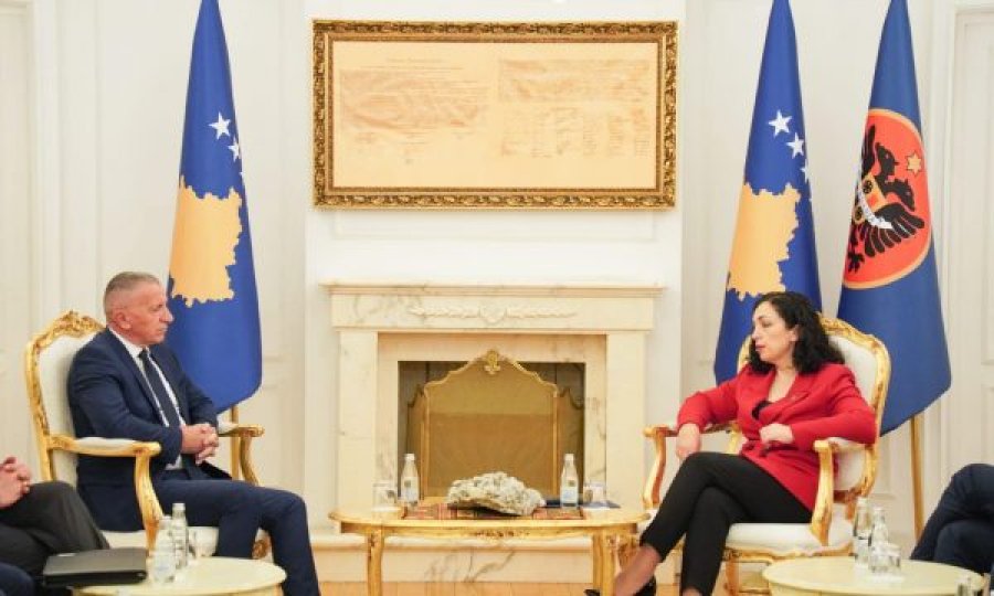 Shaip Kamberi pas takimit me Vjosa Osmanin: Koordinimi i politikës tonë, rruga e vetme e mbrojtjes së interesave shqiptare në Luginë