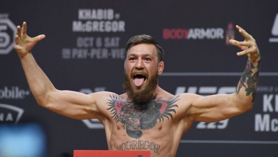 Pas tri viteve rikthehet McGregor