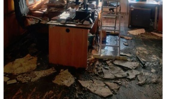 Dëmtohet rëndë objekti i Qeverisë së Kosovës, shpërthejnë gypat e klimës