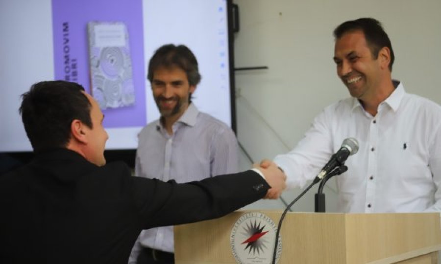 Reagon profesori të cilit Kurti ia ndërpreu fjalimin në fakultet dhe më pas i kërkoi falje