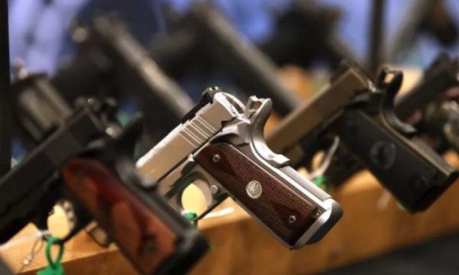 MPB me një postim për gjuajtjen me armë nëpër ahengje, ka një apel për kosovarët