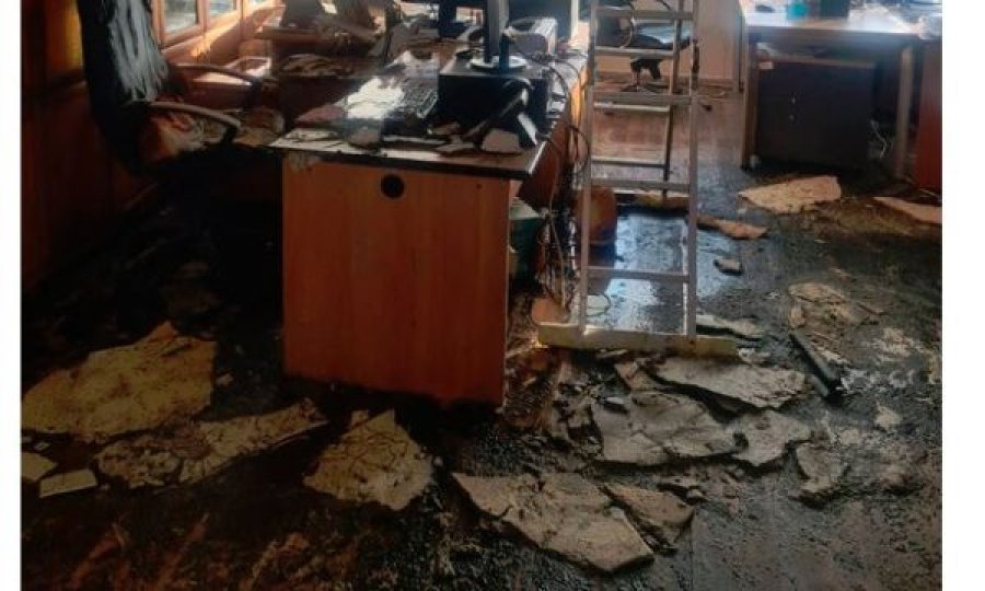 Dëmtohet rëndë objekti i Qeverisë së Kosovës, shpërthejnë gypat e klimës