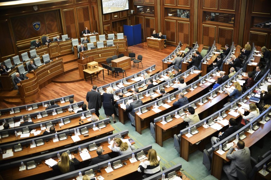 Kultura pa taban, pa edukatë familjare dhe pa dije, të deputetëve të Kosovës?!... 