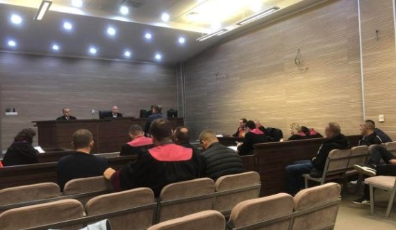 Dëshmitari: Veç ja kom fut, çka më ka ardhë te goja…