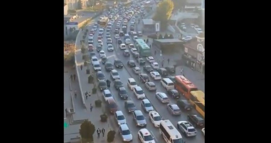 Akoma po vazhdon tollovia me vetura në Prishtinë