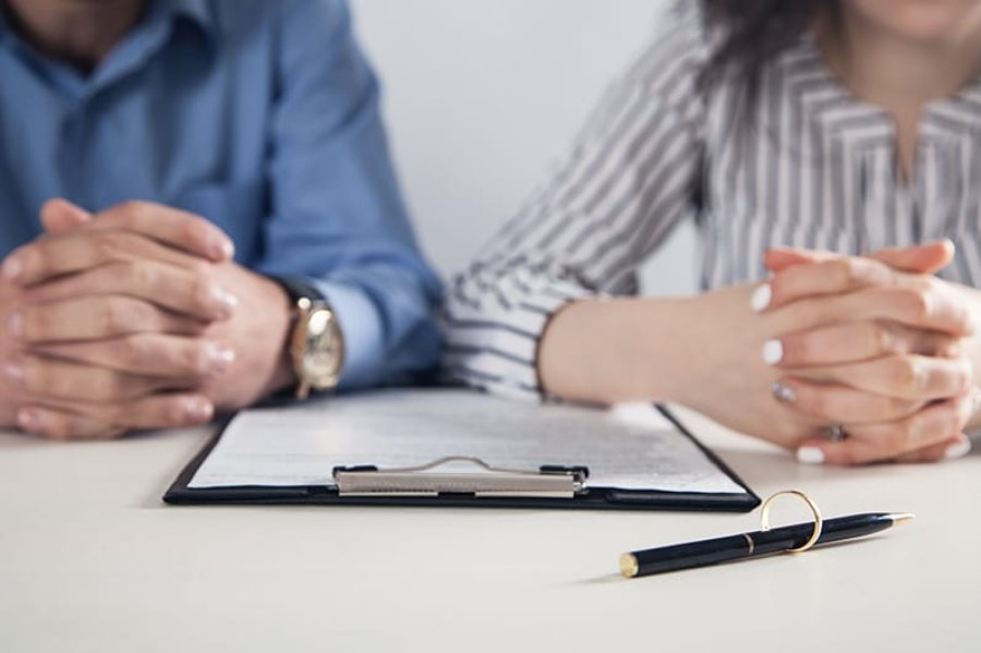 Pse Janari njihet si muaji i divorceve?