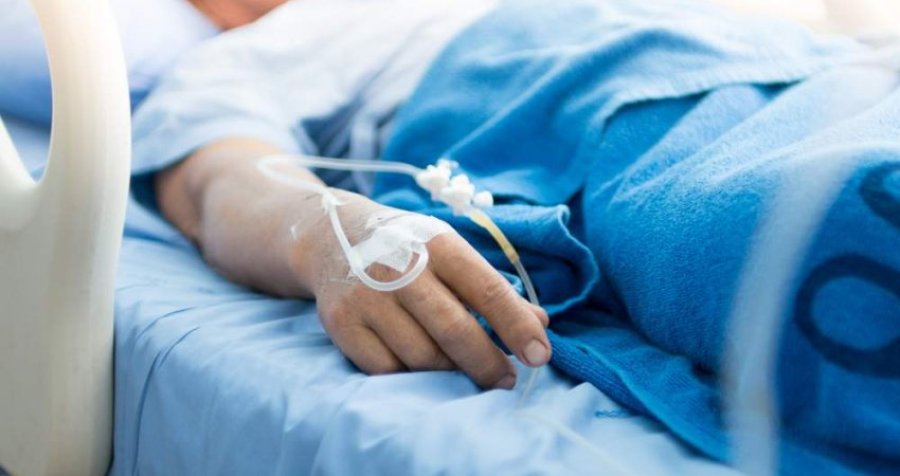 Akuzon mjekët për vdekjen e familjarit në një spital privat në Prishtinë
