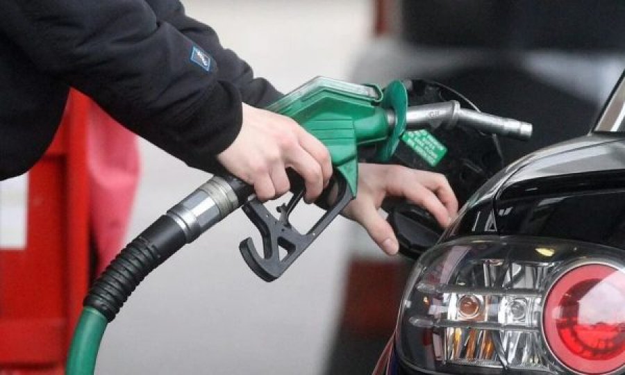 Caktohen çmimet maksimale për karburante, kaq do të kushtojnë sot