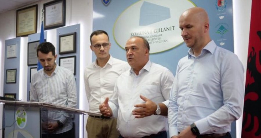 Krerët e komunave që udhëhiqen nga VV iu bëjnë thirrje prindërve t’i dërgojnë fëmijët në shkollë