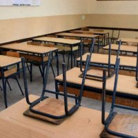 Frika se mësimi mund të ndalet përsëri, prindërit i drejtohen Qeverisë për rrogat e grevistëve