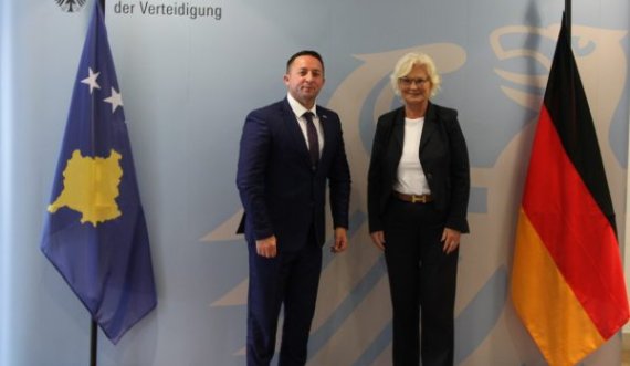 Ministri Mehaj pritet në Bundeswehr-in Gjerman nga Ministrja e Mbrojtjes Christine Lambrecht