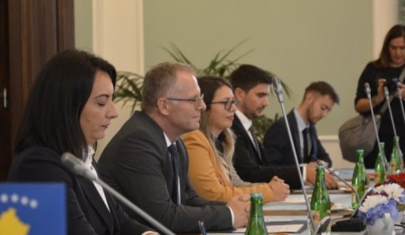 Bislimi në Pragë: Kosova synon të aplikojë sivjet për anëtarësim në BE