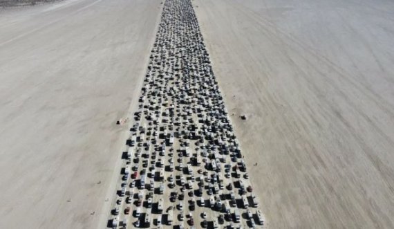 Deri në 9 orë bllokim trafiku në shkretëtirën e Nevadës