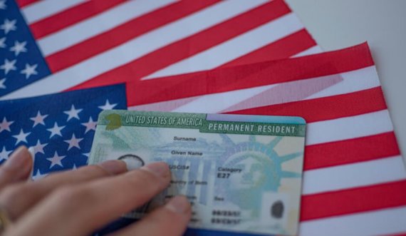 Çfarë ndodh pas marrjes së Green Card: Detyrimet, sipas avokatit amerikan