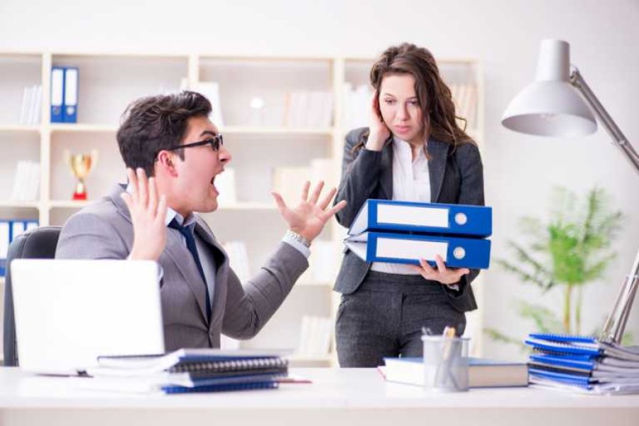 5 shenja se po tregoheni “i keq” në ambientet e punës