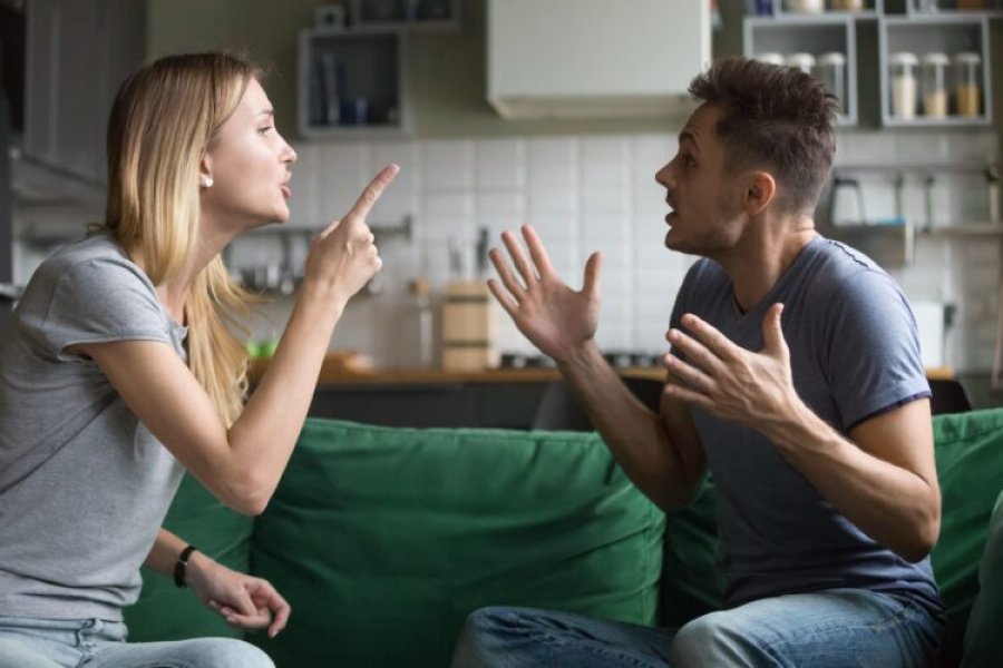 5 shenja që iu bëjnë të kuptoni se jeni në një marrëdhënie toksike!