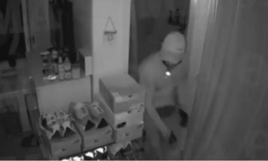 Dy shqiptarë bëjnë 'kërdinë', vodhën qindra vila dhe hotele