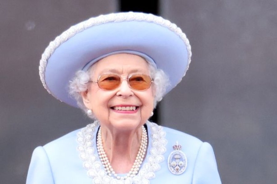 Në Has do të ngritet statujë e Mbretëreshës Elizabeth II dhe do të financohet nga emigrantët