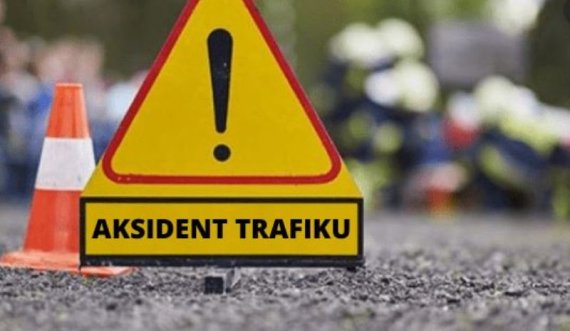 Aksident trafiku në Prishtinë mes një veture dhe një motoçiklete