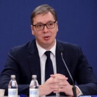 FES demanton mediumin pro Vuçiqit: Lajm i rremë hartimi i statutit të Asociacionit në Beograd