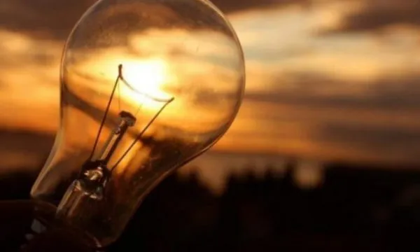 Më shumë se 600,000 njerëz pa energji elektrike në Kiev