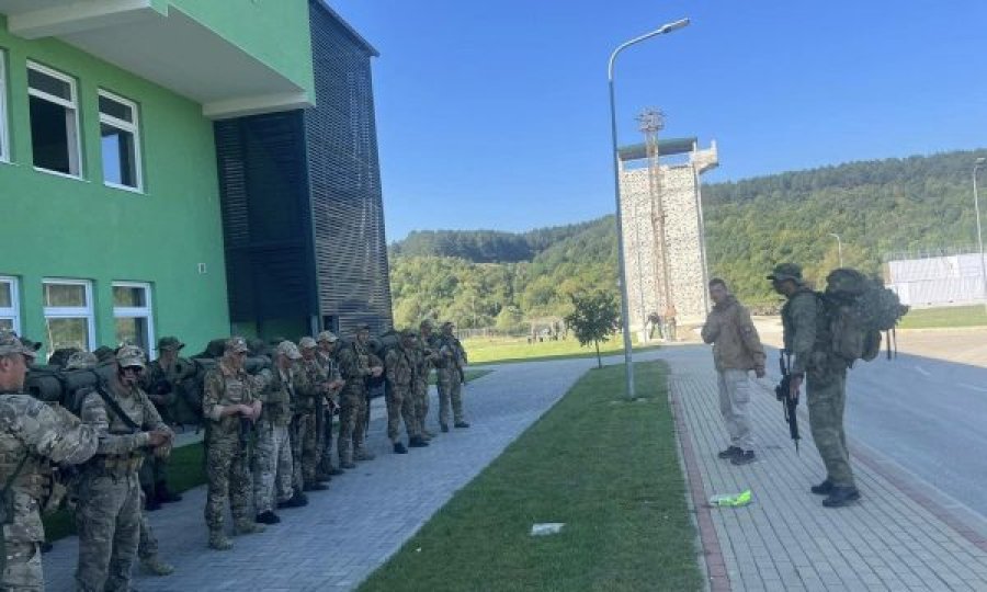 Komandot e FSK-së trajnohen me “vëllezërit nga Forcat e Armatosura të Shqipërisë”, Mehaj: Bashkë gjithmonë jemi më të fortë