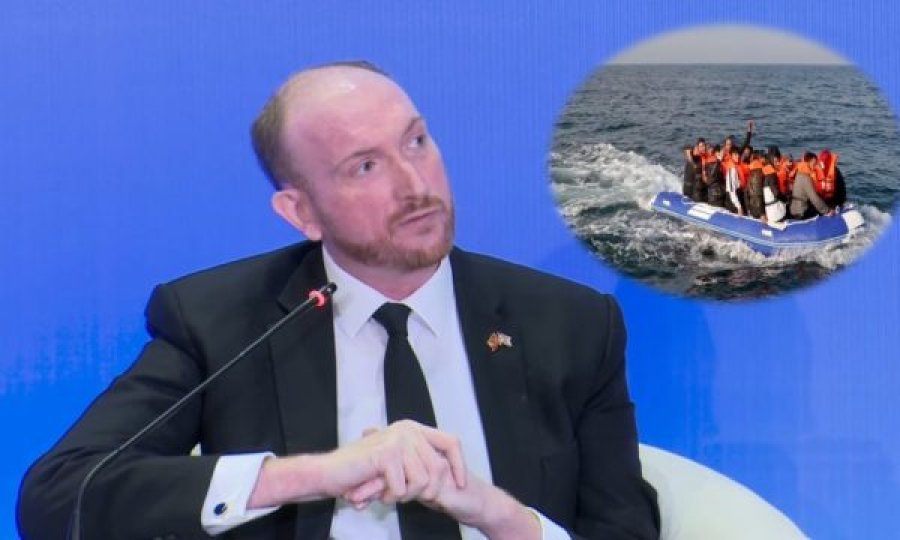 Ambasadori britanik thirrje shqiptarëve: Mos u largoni, suksesi s’varet nga gomonet