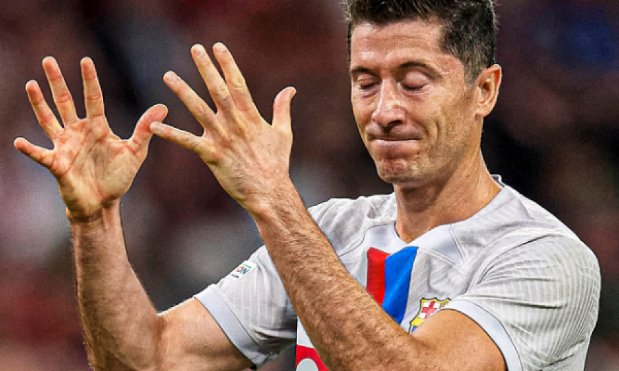 Lewandowski iku  me nxitim nga stadiumi,  tha vetëm një fjali për gazetarët