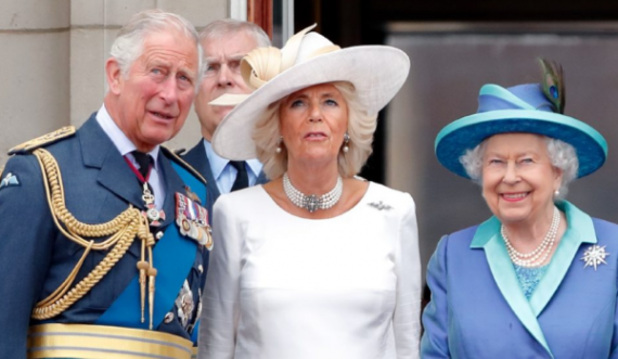 Djali sekret i Charles dhe Camilla që dëshiron të ngjitet në fron? Kush është Simon Charles Dorante-Day
