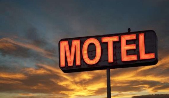Një 61-vjeçar gjendet pa shenja jete në një motel të Kosovës