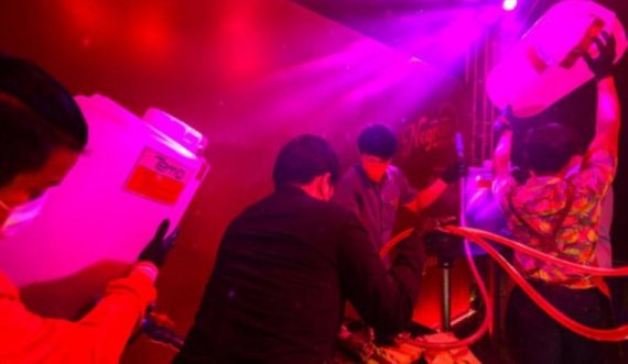 Kokteji më i madh në botë, thyhet rekordi botëror Guinness