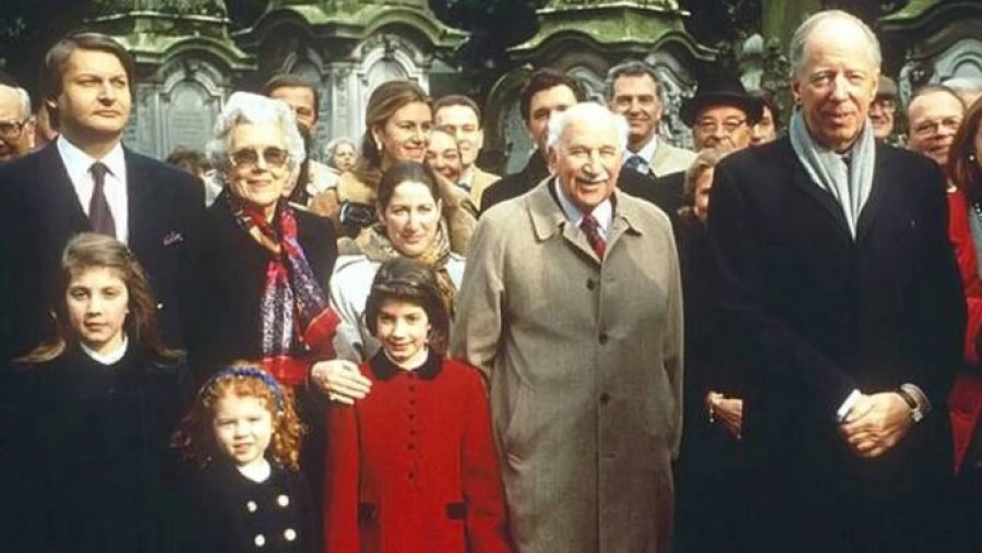 A e dini cila është familja më e pasur në histori