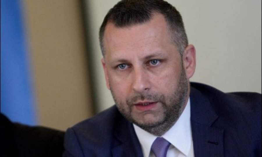 Jevtiqi i Listës Srpska i thur lavde Vuçiqit, kritikon opozitën në Serbi