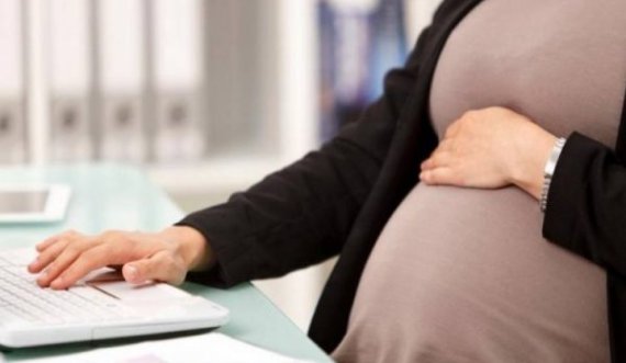 Qeverisë së Kosovës i shtohet edhe një kërkesë: Pushimi i Lehonisë të mbulohet 100 % nga shteti