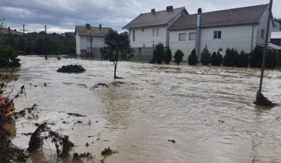 Kryetari i Rahovecit tregon cilat fshatra u vërshuan, ka një kërkesë urgjente për Kurtin