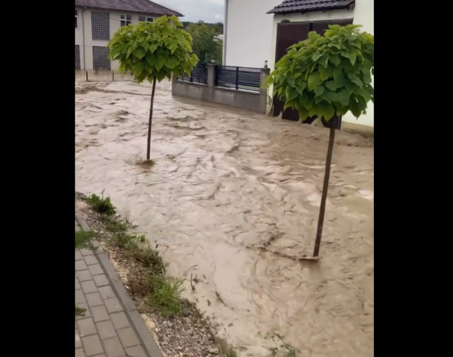 Vërshime masive, pamje të frikshme nga ky fshat i Rahovecit