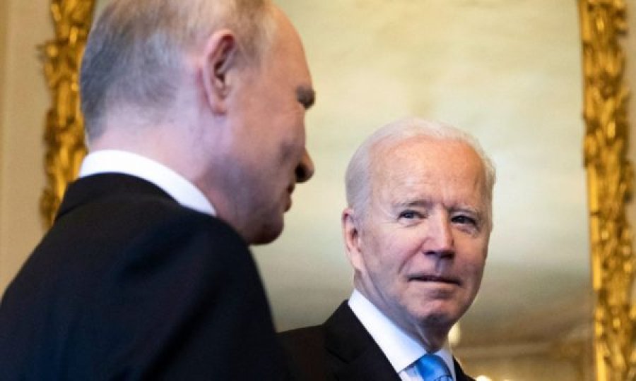 Biden i çon një paralajmërim të fortë Putinit për armët bërthamore