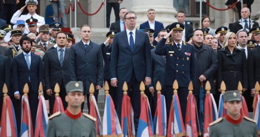 Vuçiq në gradimin e ushtarakëve: Kosovën nuk ia japim askujt