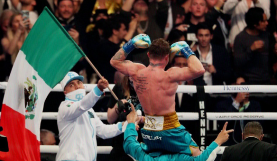 Canelo Alvarez i pamposhtur, e mund Golovkinin
