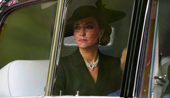 Funerali i Mbretëreshës, gjesti prekës i Princeshës Kate për të nderuar monarken