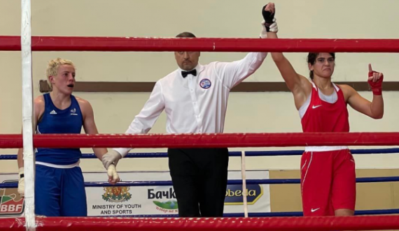 Donjeta Sadiku mposht boksieren franceze dhe kalon në gjysmëfinale