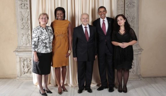 Kur Osmani ishte futur mes presidentëve si përkthyese/Pas 13 vjetëve në fotografinë e njëjtë si presidente