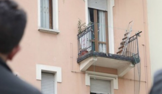 Tragjedia në Itali: Ky është 17 vjeçari nga Kosova që ra nga ballkoni, vdiq në vend